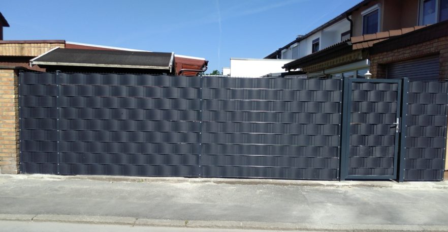 Doppelstabmatten Zaun mit Gartentor in Anthrazit mit Sichtschutz 1,80m hoch