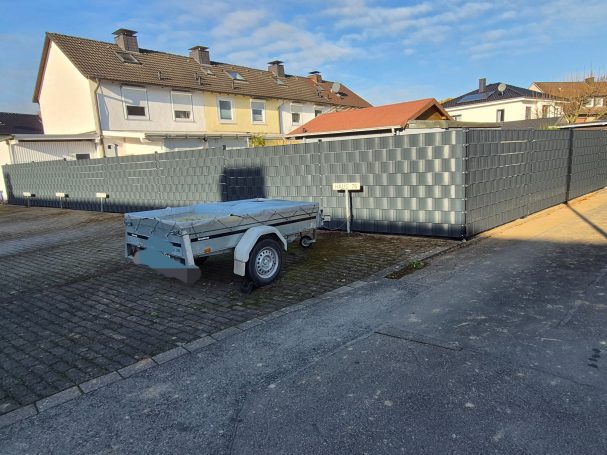Doppelstabmatten Zaun 1,60m hoch mit Sichtschutzstreifen